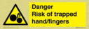 danger-risk-of-trapped-handfingers~